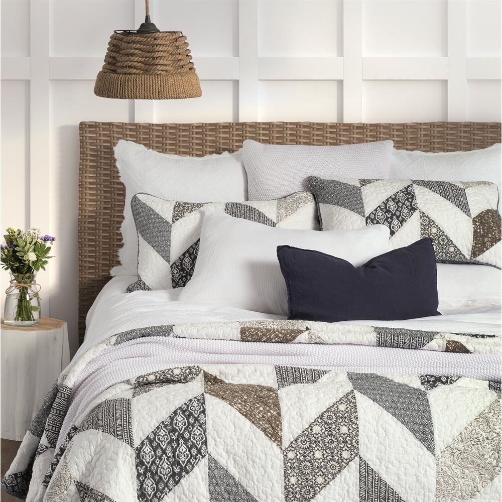 Boathouse, a Bedding collection from Brunelli