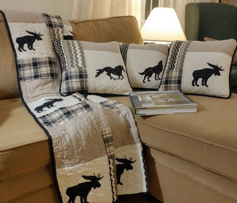 Northern Wolf throw and cushion details