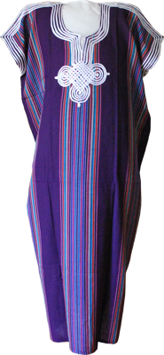 Robe marocaine violet.