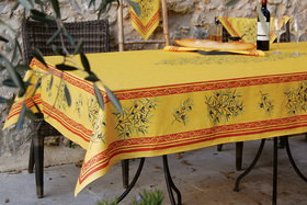 Clos des Oliviers safran 100% cotton coated tablecloth.